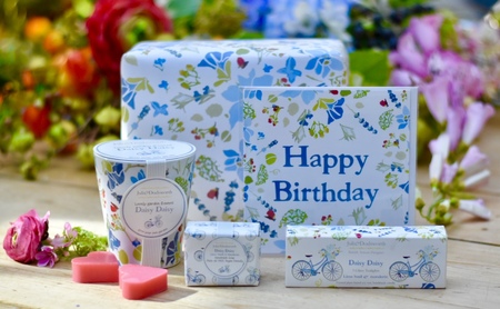 Lavender Garden Birthday Giftbox 2